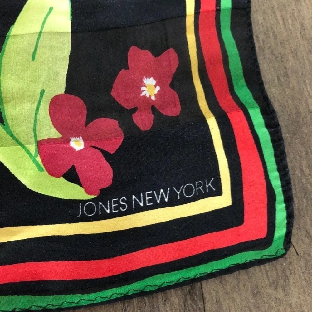 Jones New York Silk‎ Square Floral Scarf Black Red - Picture 2 of 5